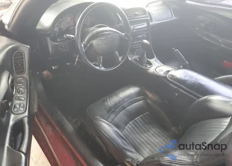 2002 Chevrolet Corvette z USA, uszkodzony, nr VIN 1G1YY32G325122860